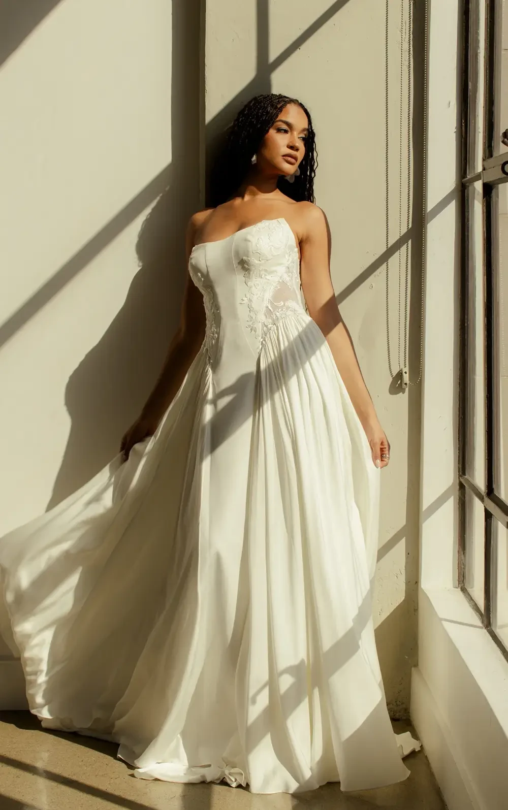 Essense of Australia Style D4344 Fit-and-Flare Lace - Fit-and-flare wedding dress with organic lace appliques over tulle