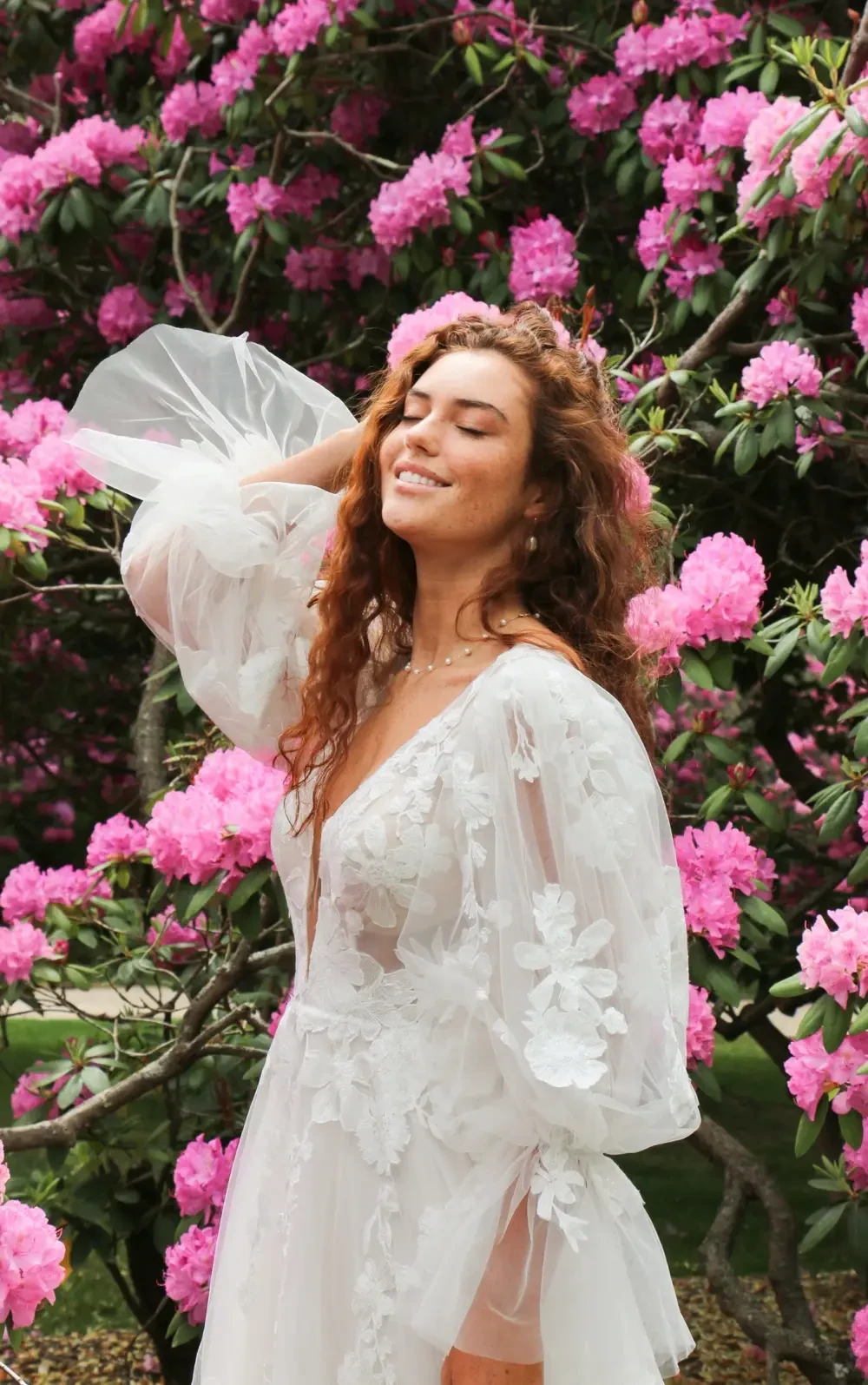 Essense of Australia Style D4130 Enchanting A-Line - A-Line wedding dress with shimmering tulle and geometric cutouts