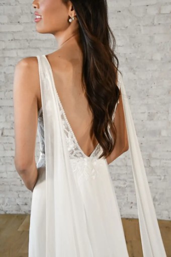Stella York #7609 #4 default (IV-PL) Ivory Gown w Porcelain Tulle Plunge thumbnail