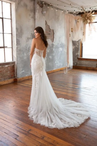 All Who Wander #ESTELE #4 (IV-RUM) Ivory Lace and Tulle over Rum Gown thumbnail