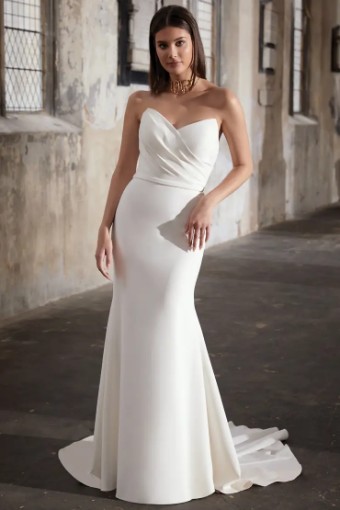 Adore by Justin Alexander #11285 Sloane #0 default Ivory thumbnail
