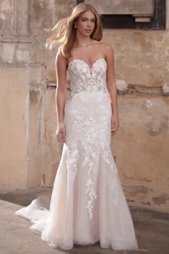 Adore by Justin Alexander #11305 Sawyer #0 default Sand/Ivy/Latte thumbnail