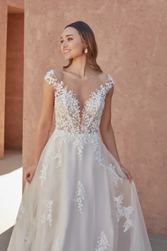Adore by Justin Alexander #11326 #0 default Sand/Ivory/Latte thumbnail