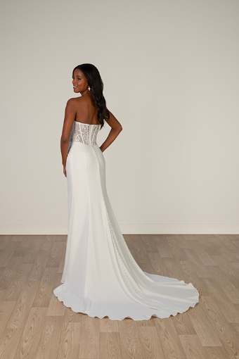 Stella York #8040 #3 (IV-PL) Ivory Gown w Porcelain Tulle Plunge thumbnail