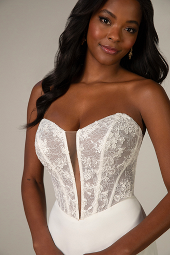 Stella York #8040 #4 default (IV-PL) Ivory Gown w Porcelain Tulle Plunge thumbnail