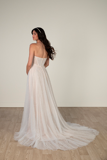 Stella York #8043 #3 (IVBC-PL) IVORY LACE & TULLE OVER BISCOTTI GWN W PORCELAIN TULLE PLUNGE thumbnail