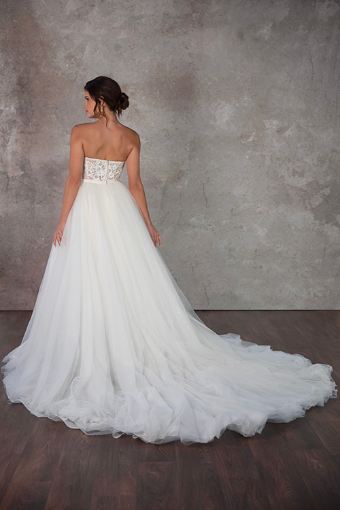 Essense of Australia #D4133 #4 (IV-IV) IVORY LACE AND TULLE OVER IVORY GOWN W IVORY OVERSKIRT thumbnail