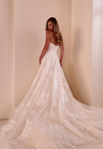 Enchanting by Mon Cheri #E603 #6 Sand/Ivory thumbnail