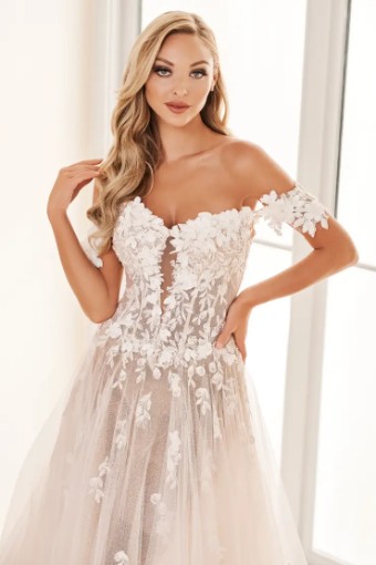 Enchanting by Mon Cheri #E2528 #3 default Diamond White/Champagne thumbnail