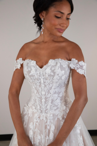 Essense of Australia #D4106 #2 (IV-IV) IVORY LACE TULLE & REGAL ORGANZA OVER IVORY GOWN thumbnail
