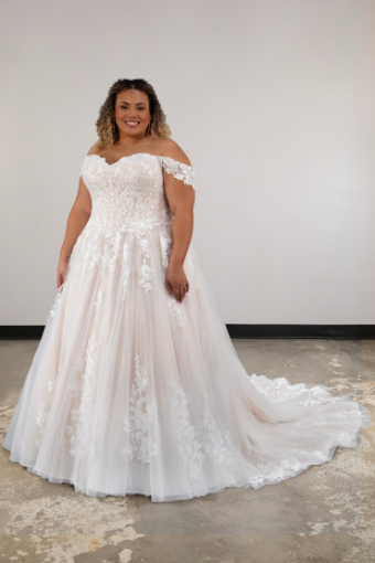Essense of Australia #D4106 #3 (IV-IV) IVORY LACE TULLE & REGAL ORGANZA OVER IVORY GOWN thumbnail