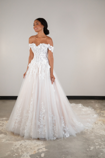 Essense of Australia #D4106 #0 default (IV-IV) IVORY LACE TULLE & REGAL ORGANZA OVER IVORY GOWN thumbnail