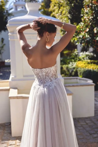 Lillian West #66430 #1 Nude/Ivory/Latte thumbnail