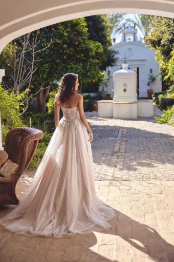 Lillian West #66430 #5 Nude/Ivory/Latte thumbnail